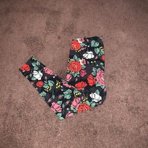 LulaRoe TC2 Grey/Black Floral Leggings